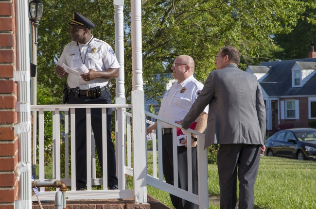 DEC Director visiting Swansboro neighorhood